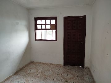 Quarto 1 com sacada no 1� pavimento