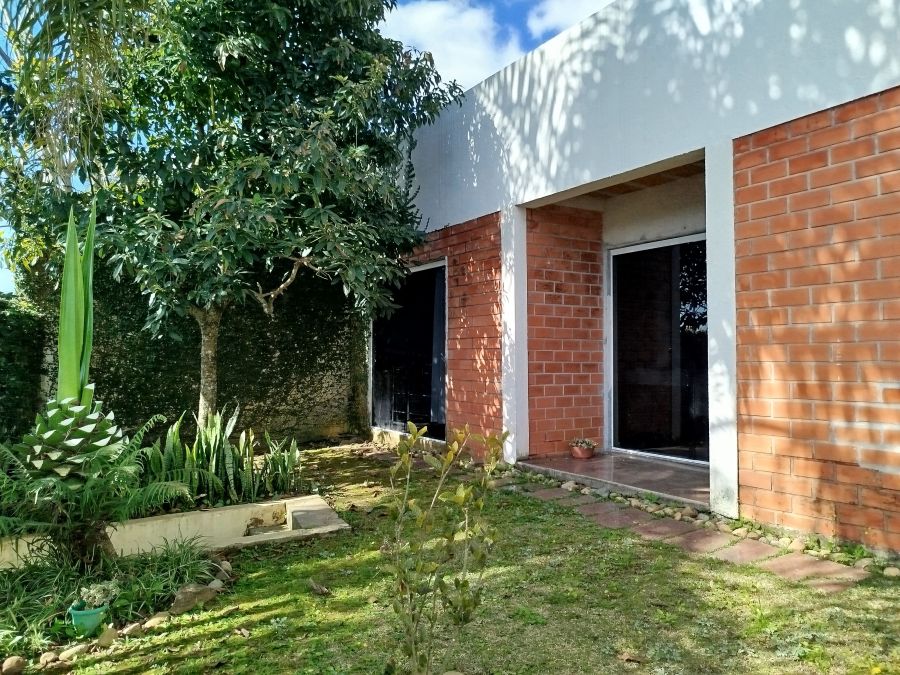 Casa - Aluguel - Vista Alegre - Curitiba - PR