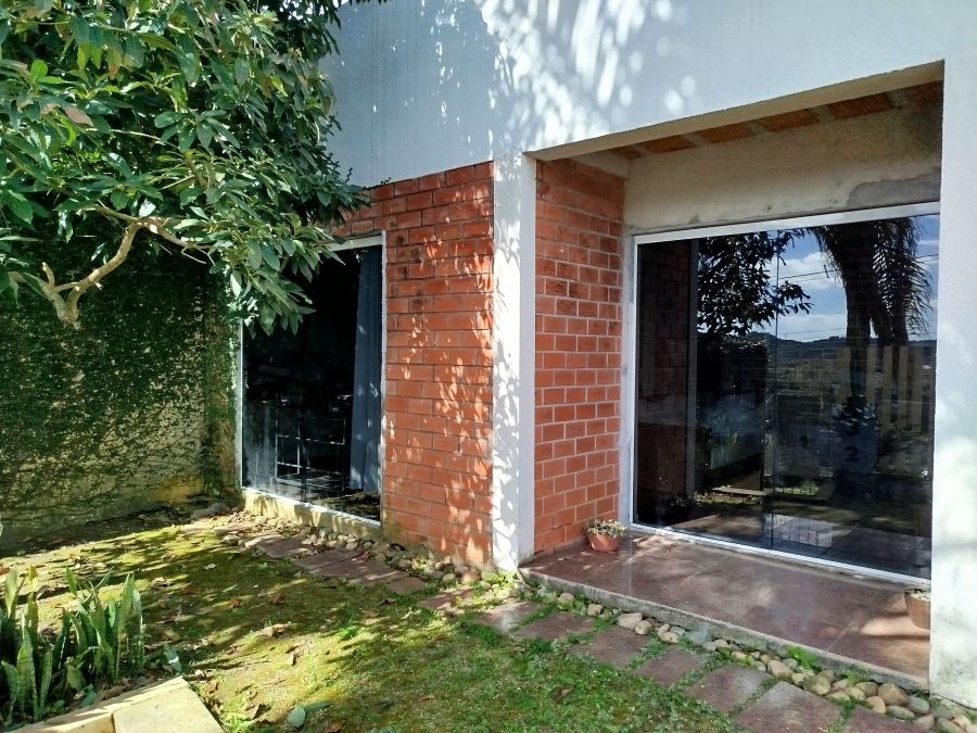 Casa - Aluguel - Vista Alegre - Curitiba - PR